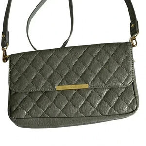 Quilted Gray Shoulder Bag